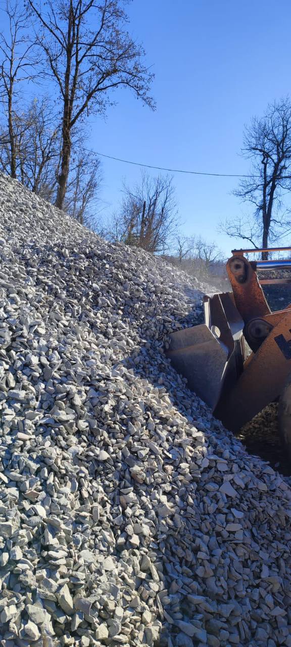 Щебень скальный 20-40 мм М600